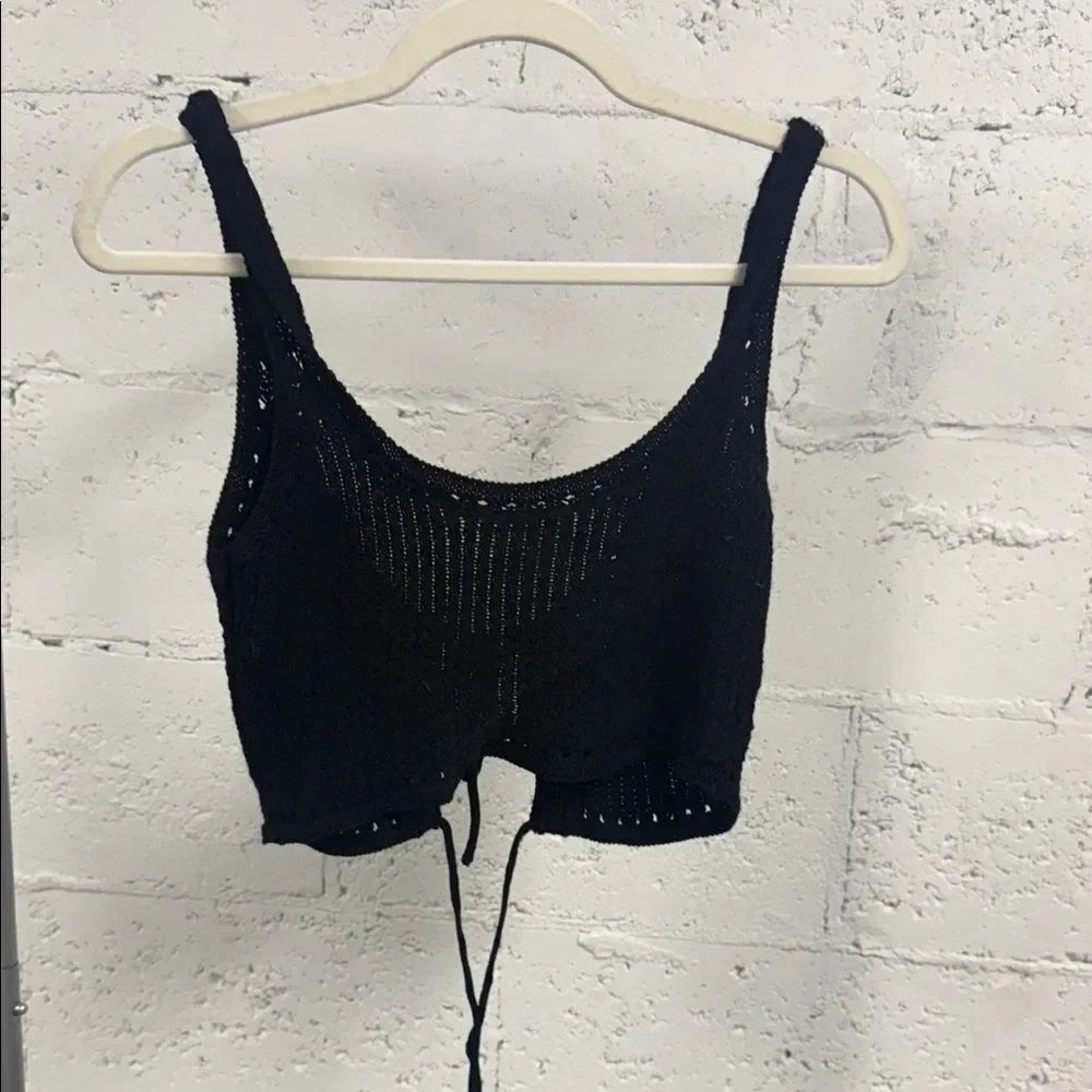 ASTR Black Knit Top - Crop Top - Tie in Back - Knit Cute Summer Top LIKE NEW